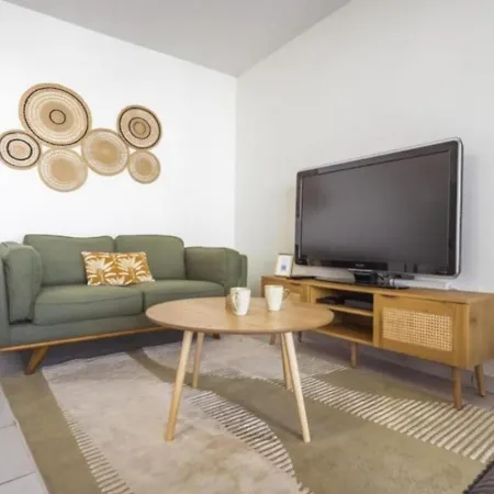 Apartment T3 Universites & Hospitals - Havre De Paix Pres - Parking - Terrasse *